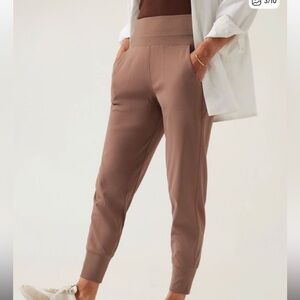 Athleta Women’s Venice Mid Rise Beige Brown Neutral Casual Travel Joggers Pants